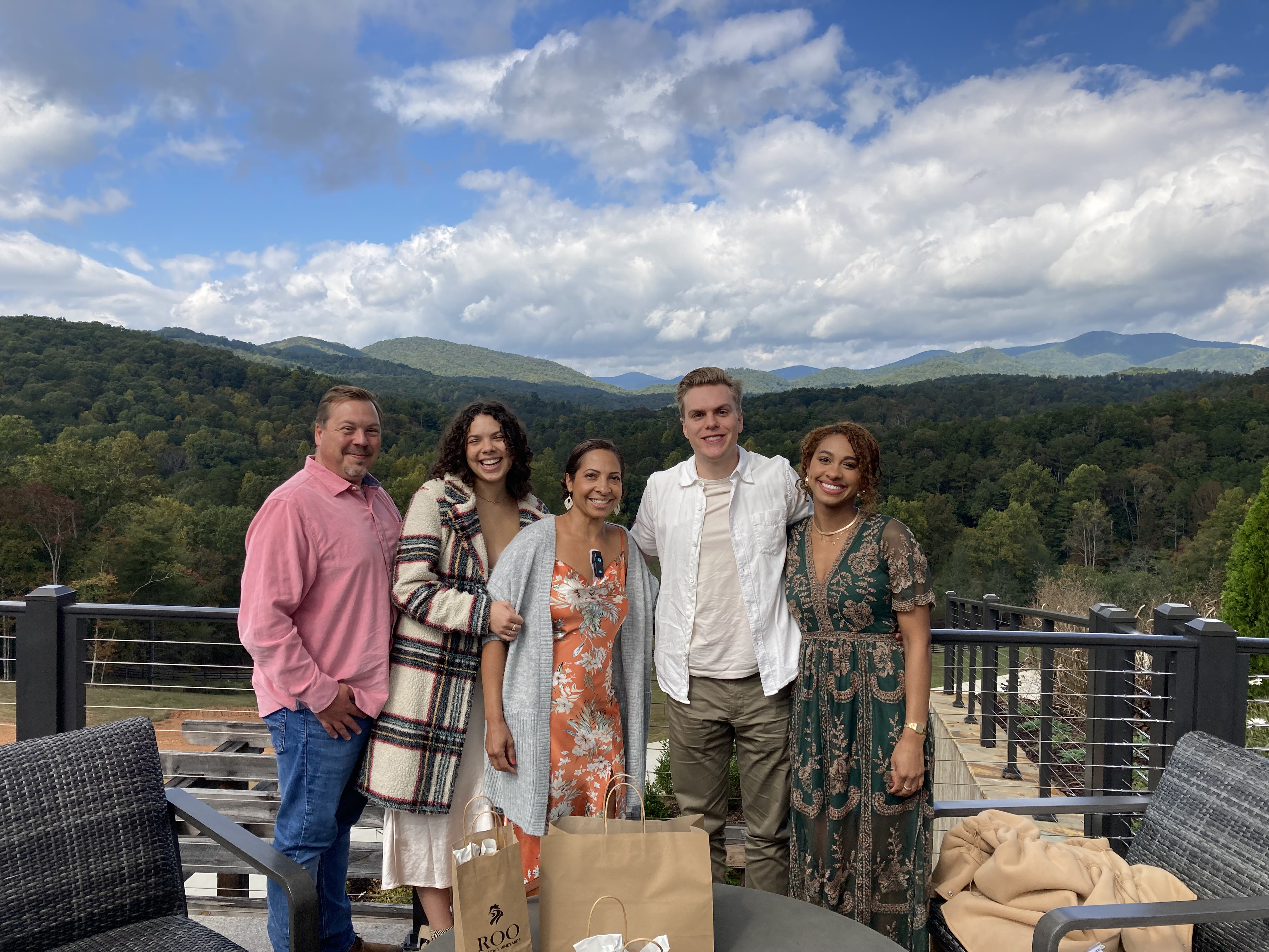 Wine tour Atlanta private vehicle outside winery